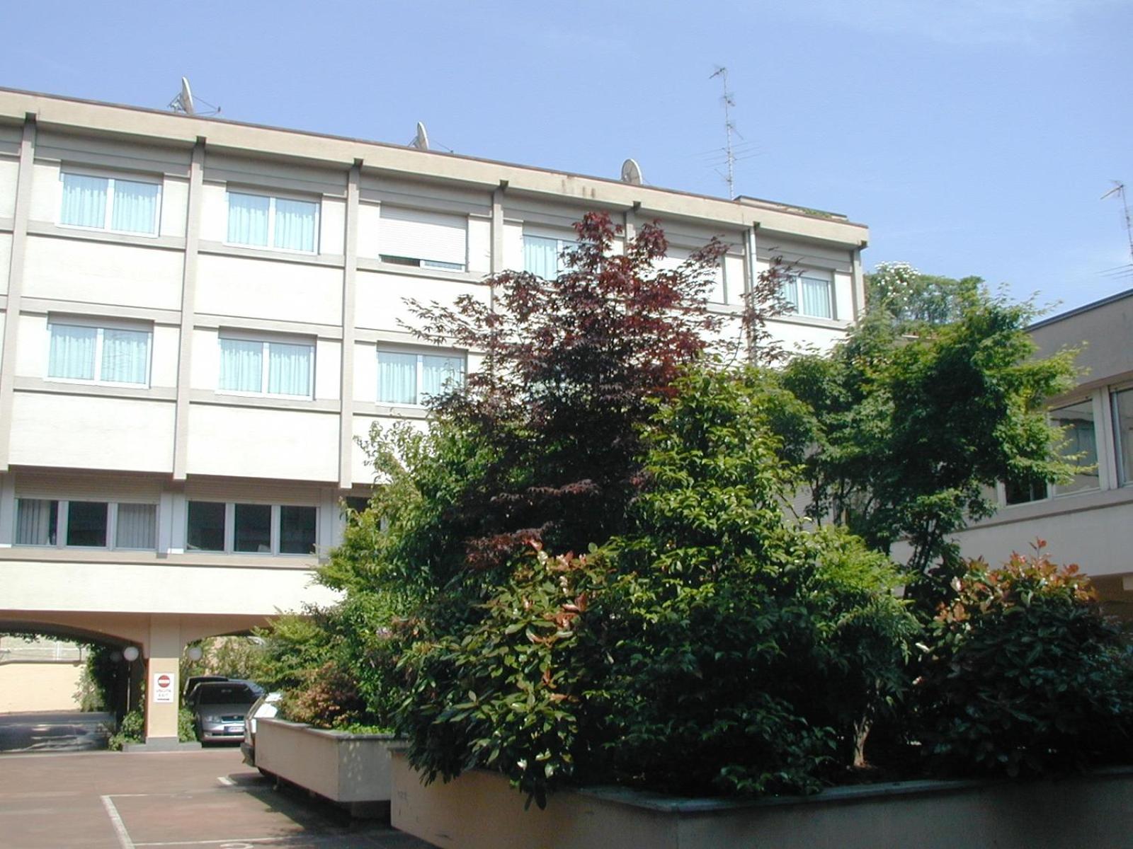 Augustus Hotel Biella Extérieur photo