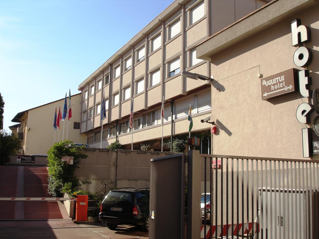Augustus Hotel Biella Extérieur photo