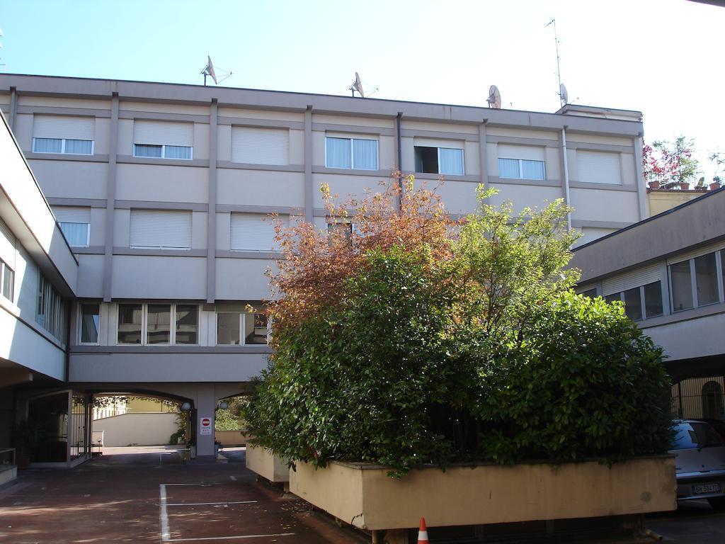 Augustus Hotel Biella Extérieur photo