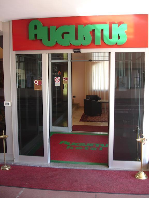 Augustus Hotel Biella Extérieur photo