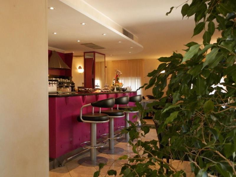 Augustus Hotel Biella Extérieur photo
