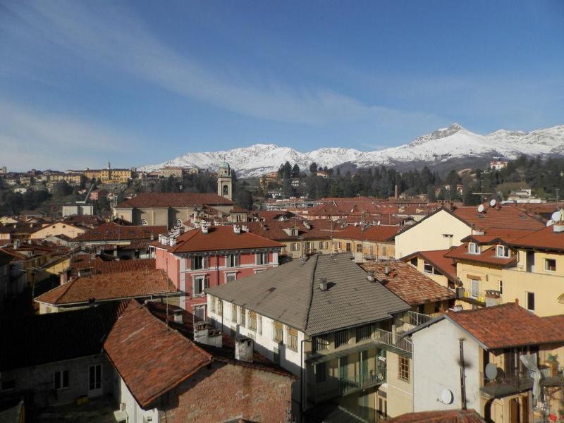 Augustus Hotel Biella Extérieur photo