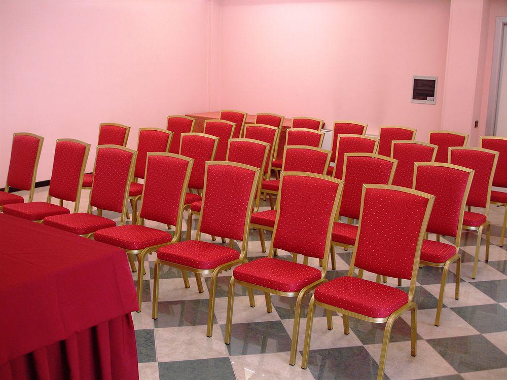 Augustus Hotel Biella Extérieur photo