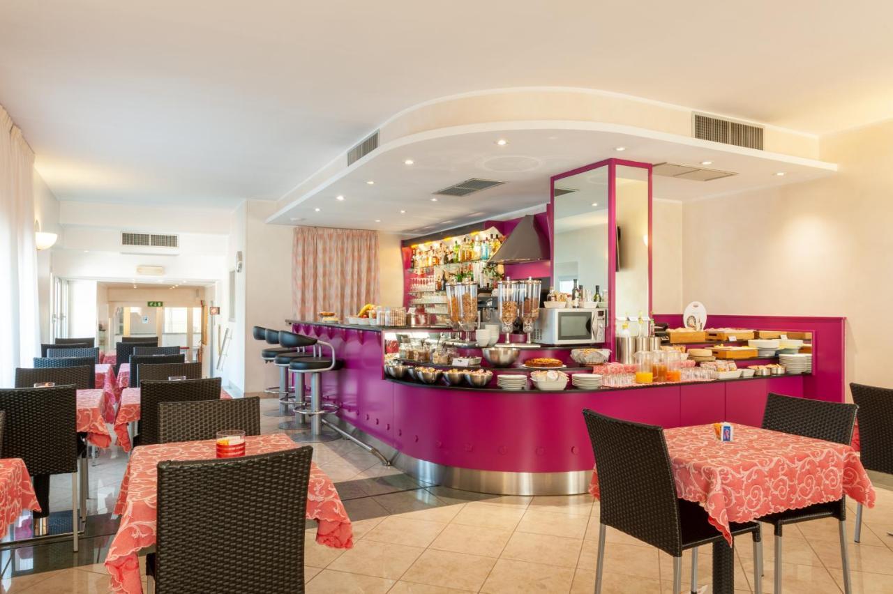 Augustus Hotel Biella Extérieur photo